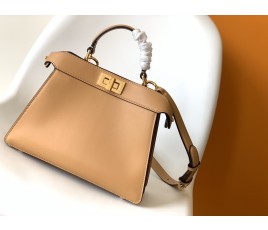 펜디 FENDI Iconic Peekaboo ISeeU 아이코닉 피카부 아이씨유 토트 백